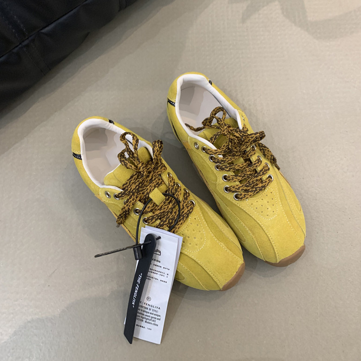 Retro Casual Color-Blocking Lace-Up Cowhide Training Shoes for Women - Flat Sports Footwear for Outdoor Running Retro Casual Color-Blocking Lace-Up Cowhide Training Shoes for Women - Flat Sports Footwear for Outdoor Running