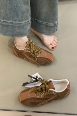 Retro Casual Color-Blocking Lace-Up Cowhide Training Shoes for Women - Flat Sports Footwear for Outdoor Running