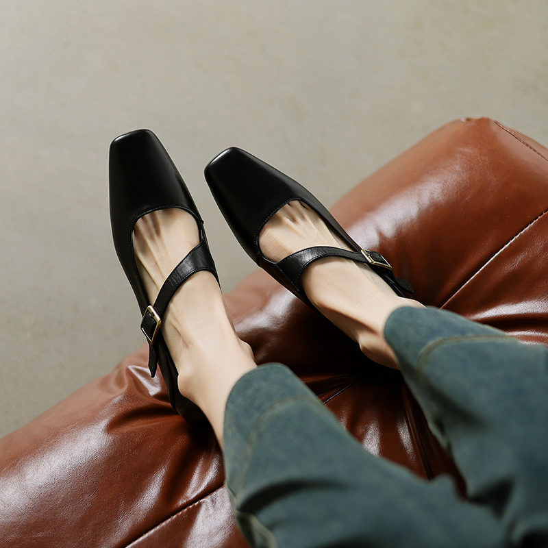 Retro Chinese Style Qipao Flat Mouth Single Shoes for Women - Sweet Slim Fit Genuine Leather Deer and Nara Literary Design Retro Chinese Style Qipao Flat Mouth Single Shoes for Women - Sweet Slim Fit Genuine Leather Deer and Nara Literary Design