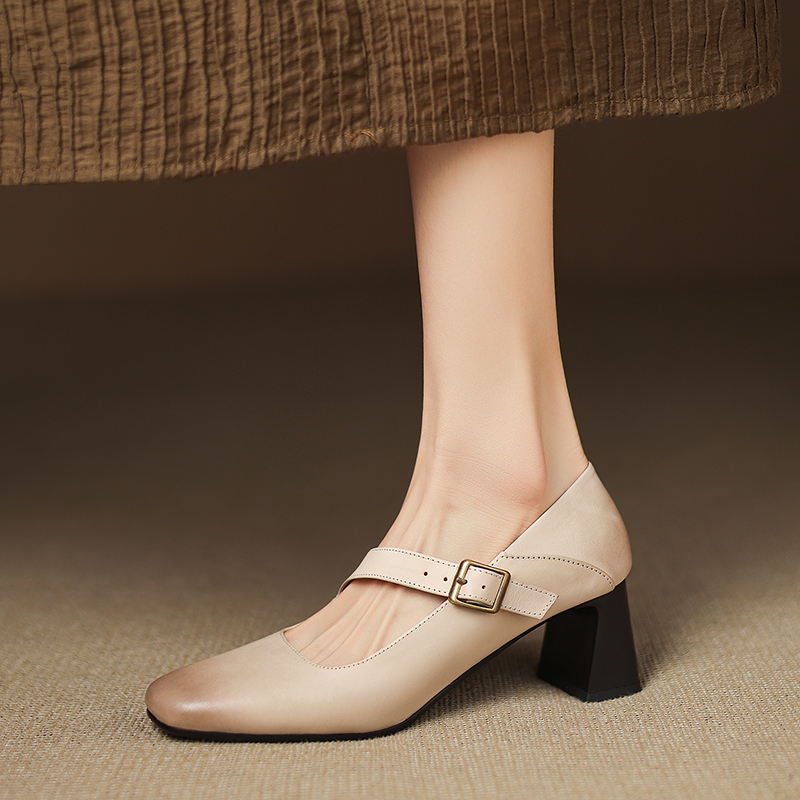 Retro Chinese Style Qipao Flat Mouth Single Shoes for Women - Sweet Slim Fit Genuine Leather Deer and Nara Literary Design Retro Chinese Style Qipao Flat Mouth Single Shoes for Women - Sweet Slim Fit Genuine Leather Deer and Nara Literary Design