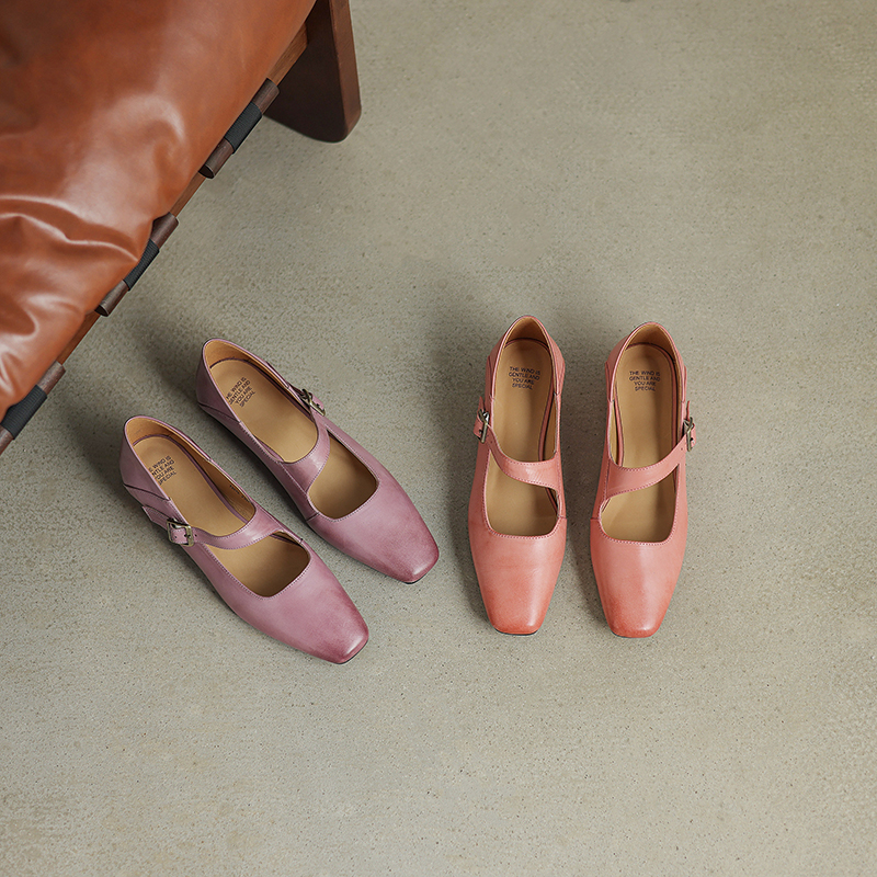 Retro Chinese Style Qipao Flat Mouth Single Shoes for Women - Sweet Slim Fit Genuine Leather Deer and Nara Literary Design Retro Chinese Style Qipao Flat Mouth Single Shoes for Women - Sweet Slim Fit Genuine Leather Deer and Nara Literary Design