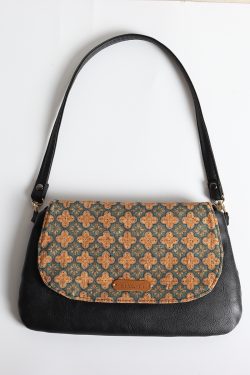 Retro Chinese Style Vintage Shoulder Crossbody Bag for Women - Spring/Summer Collection, Niche Design Underarm Bag