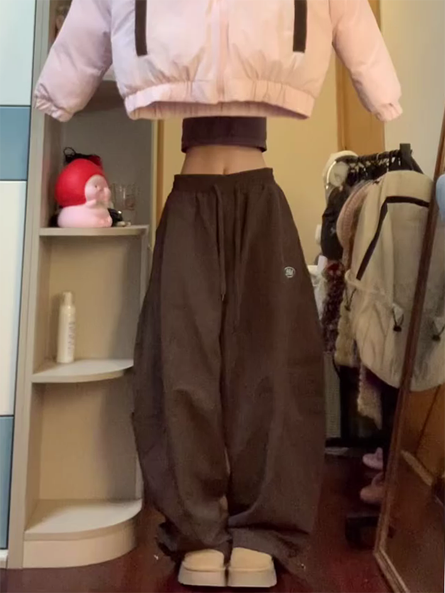 Retro Coffee-Colored Work Pants for Women - Loose Fit, Wide-Leg, Floor-Length Casual Trousers, American-Style, 90s Inspired Retro Coffee-Colored Work Pants for Women - Loose Fit, Wide-Leg, Floor-Length Casual Trousers, American-Style, 90s Inspired