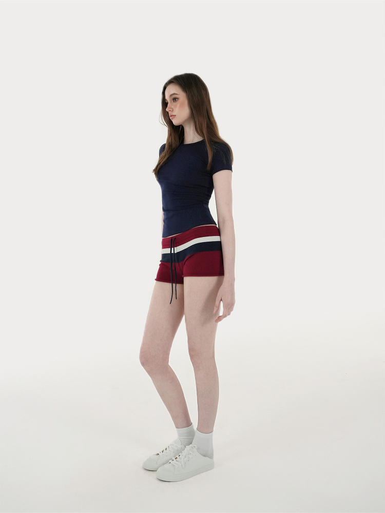 Retro Color-Blocked Wide Stripe Knitted Shorts - Y2K-Inspired Summer Fashion Retro Color-Blocked Wide Stripe Knitted Shorts - Y2K-Inspired Summer Fashion