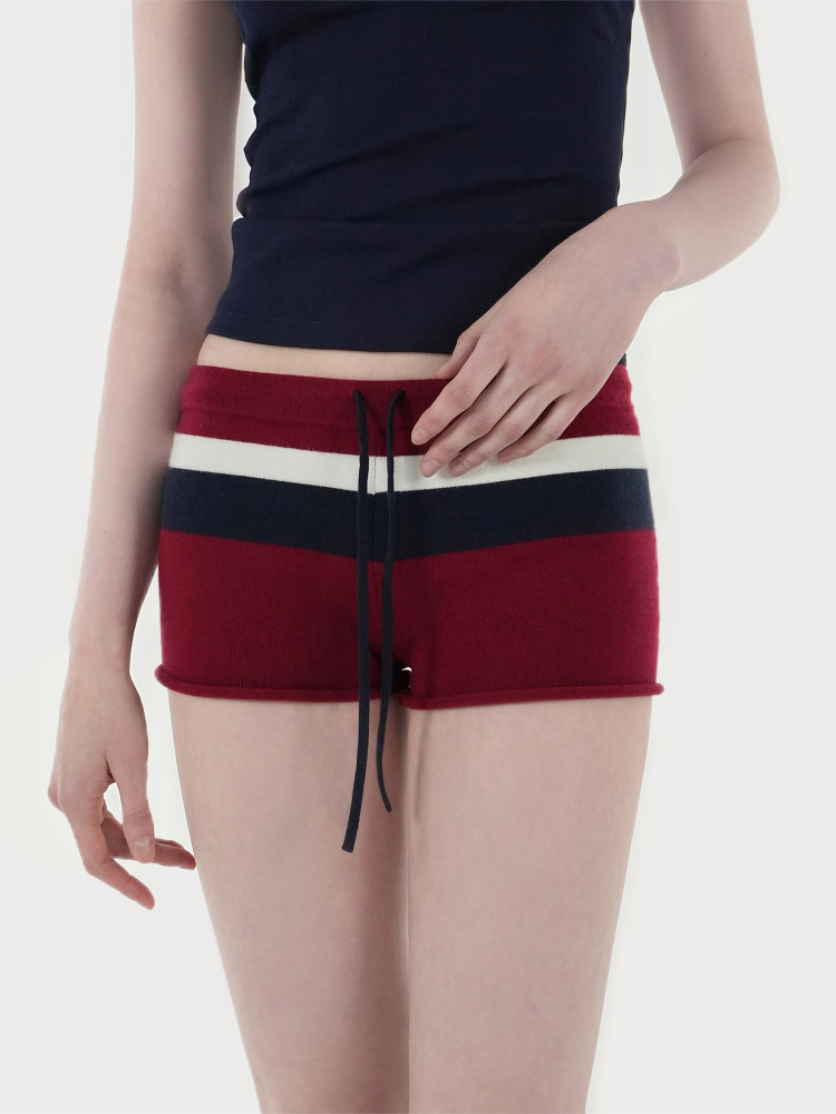Retro Color-Blocked Wide Stripe Knitted Shorts - Y2K-Inspired Summer Fashion Retro Color-Blocked Wide Stripe Knitted Shorts - Y2K-Inspired Summer Fashion