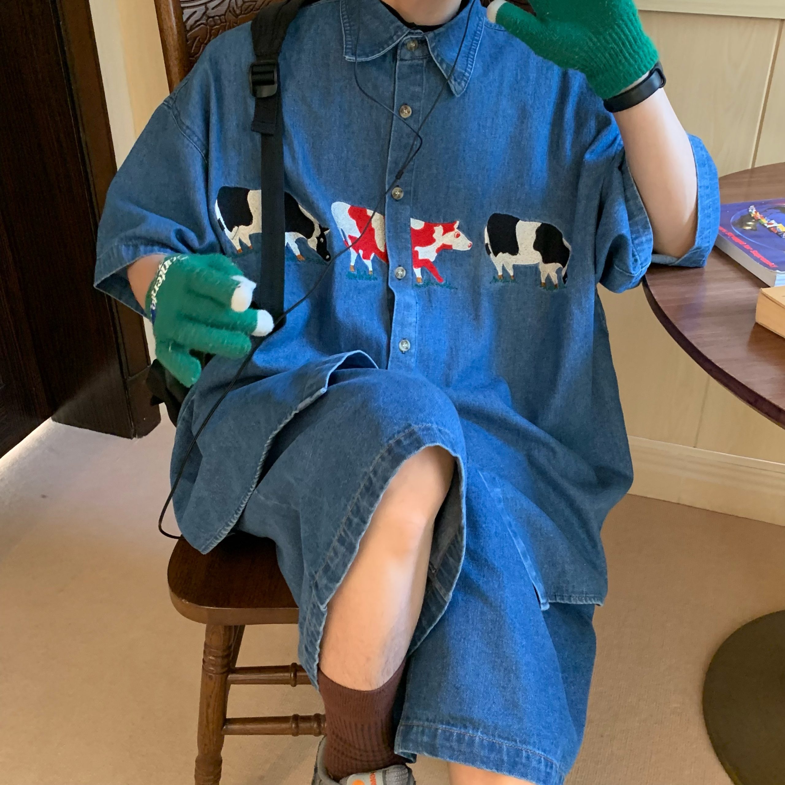 Retro Cow Embroidery Washed Denim Short Sleeve Shirt for Couples - 2025 Summer Streetwear, Vintage Style Retro Cow Embroidery Washed Denim Short Sleeve Shirt for Couples - 2025 Summer Streetwear, Vintage Style