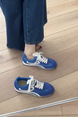 Retro Cowhide Color-Blocking Lace-Up Casual Sports Shoes for Women - Versatile Flat White Sneakers in Trendy Style