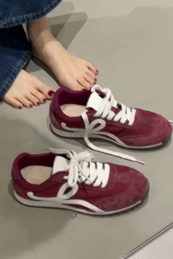 Retro Cowhide Color-Blocking Lace-Up Casual Sports Shoes for Women - Versatile Flat White Sneakers in Trendy Style