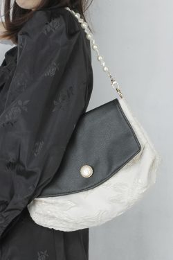 Retro Crossbody Underarm Bag for Women - Vintage Chinese-Style Hanfu Design, 2023 Trendy Niche Fashion Accessory