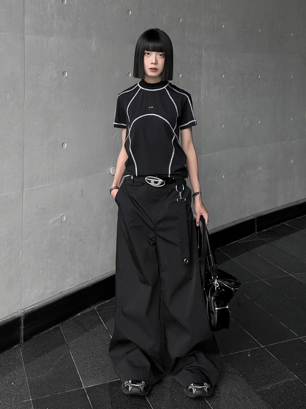 Retro Deconstructed Short-Sleeve Women's Summer T-Shirt - American Style Casual Slim Fit Top for Y2K Outdoor Fashion Retro Deconstructed Short-Sleeve Women's Summer T-Shirt - American Style Casual Slim Fit Top for Y2K Outdoor Fashion