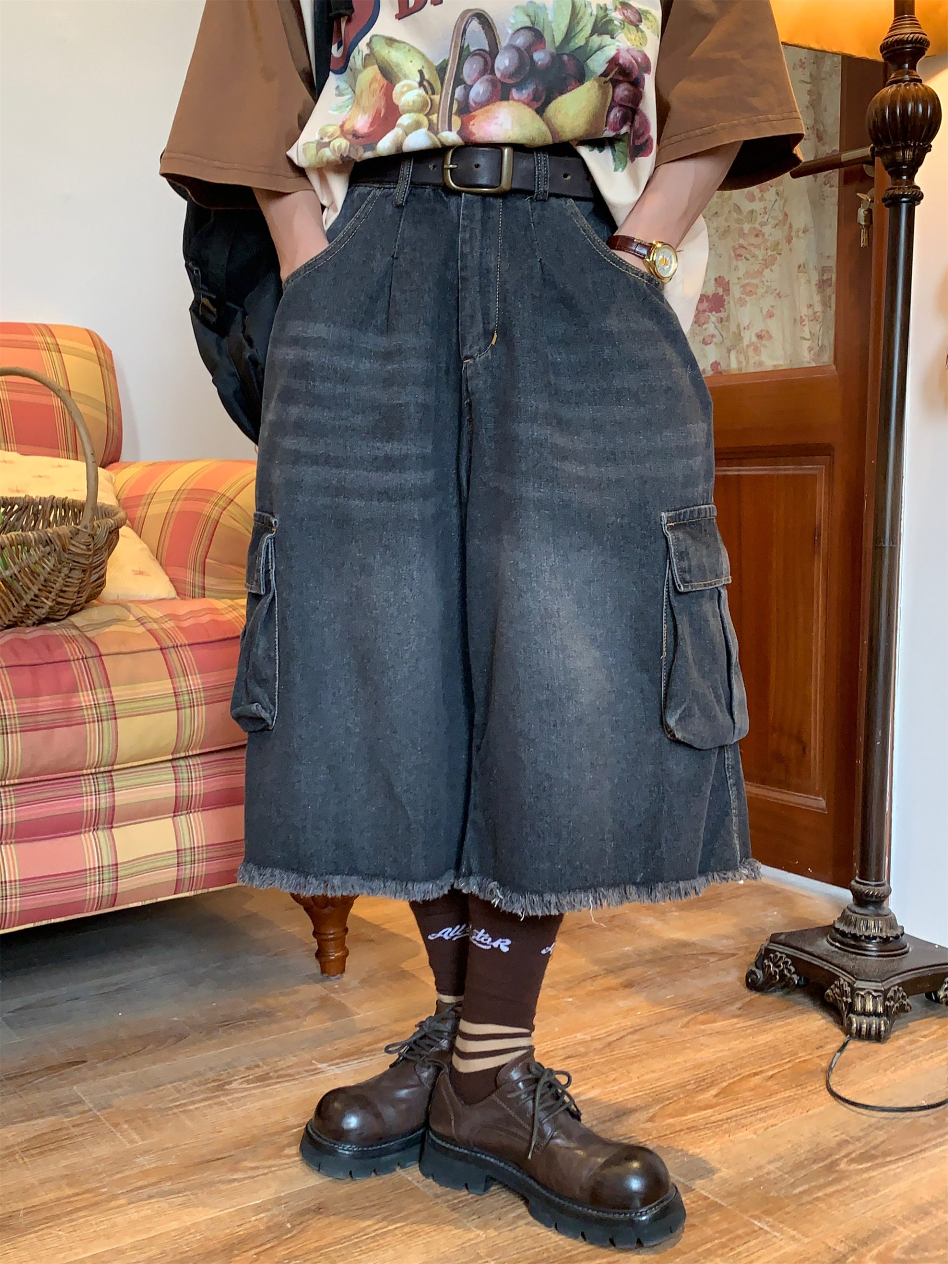 Retro Denim Work Capris with Cat Whiskers, Big Pockets, Embroidery, Wide-Leg Loose Fit Pants for Casual Y2K Style Retro Denim Work Capris with Cat Whiskers, Big Pockets, Embroidery, Wide-Leg Loose Fit Pants for Casual Y2K Style