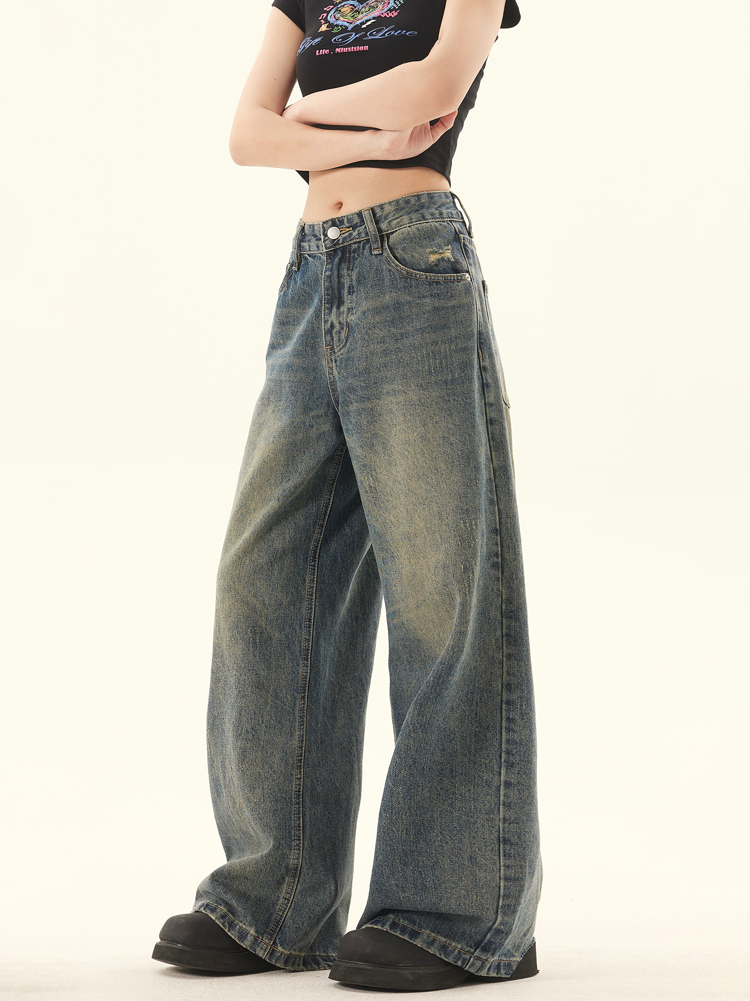 Retro Distressed Loose Straight-Leg Jeans for Men and Women - Casual Summer Wide-Leg Pants in Vintage American Style Retro Distressed Loose Straight-Leg Jeans for Men and Women - Casual Summer Wide-Leg Pants in Vintage American Style