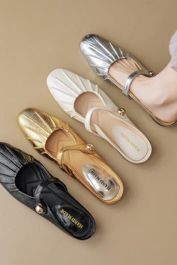 Retro Flat-Toe Women's Height-Increasing Slippers - Stylish Italian Design Half-Slippers for Comfortable Chic Fashion