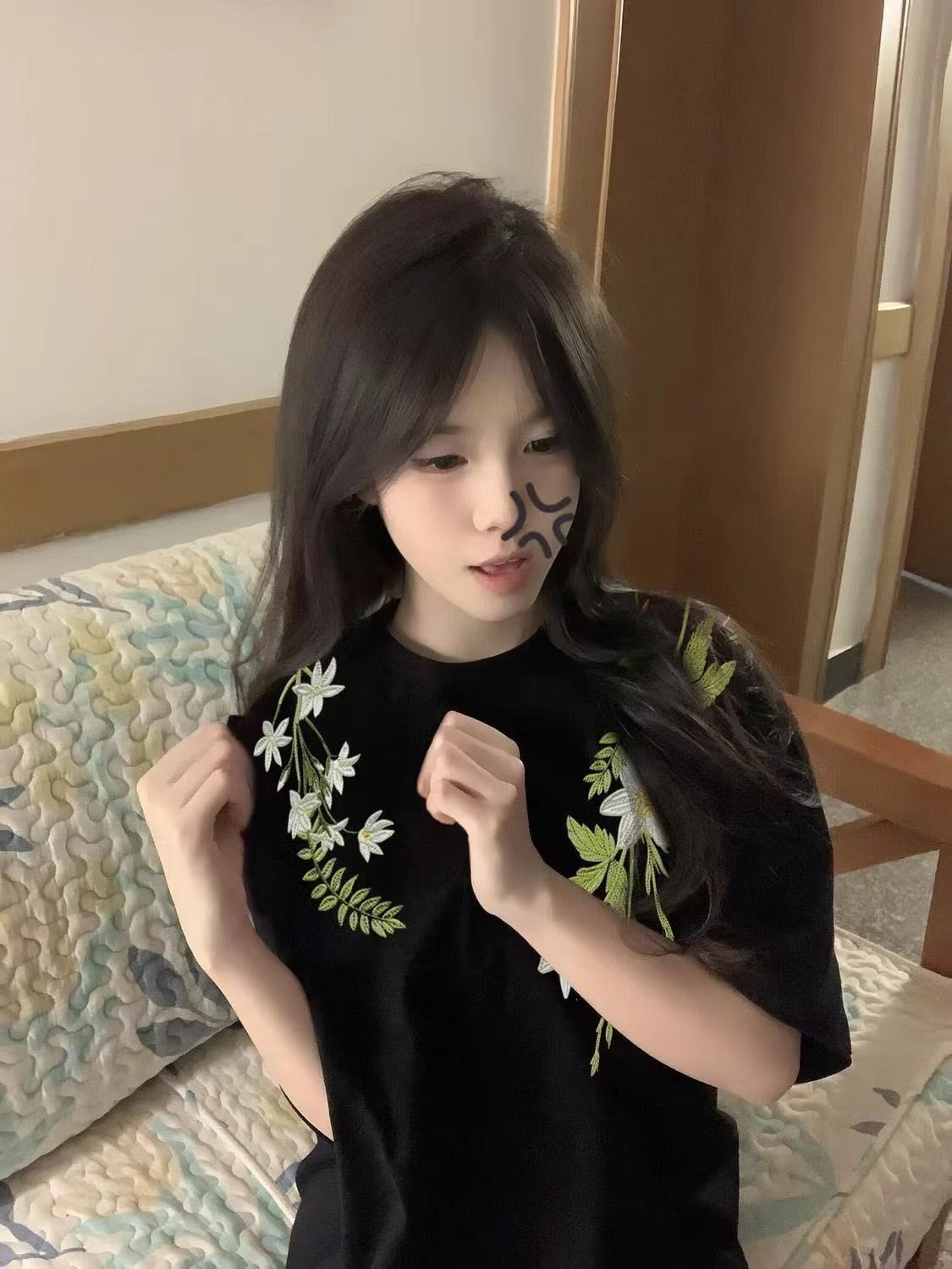 Retro Floral Embroidered Short Sleeve T-Shirt for Girls - Summer Trendy Top for Middle and High School Students Retro Floral Embroidered Short Sleeve T-Shirt for Girls - Summer Trendy Top for Middle and High School Students