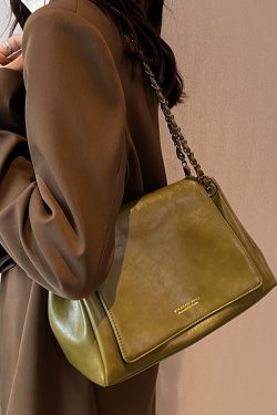 Retro French Style Large Capacity Underarm Bag with Chain, Commuter Crossbody Bag for Women, Fashionable and Chic