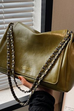 Retro French Style Large Capacity Underarm Bag with Chain, Commuter Crossbody Bag for Women, Fashionable and Chic