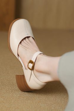 Retro High Heel Chunky Heeled Sandals for Women - Sheepskin One-Strap Hollow Out Design - Summer 2025 Fashion