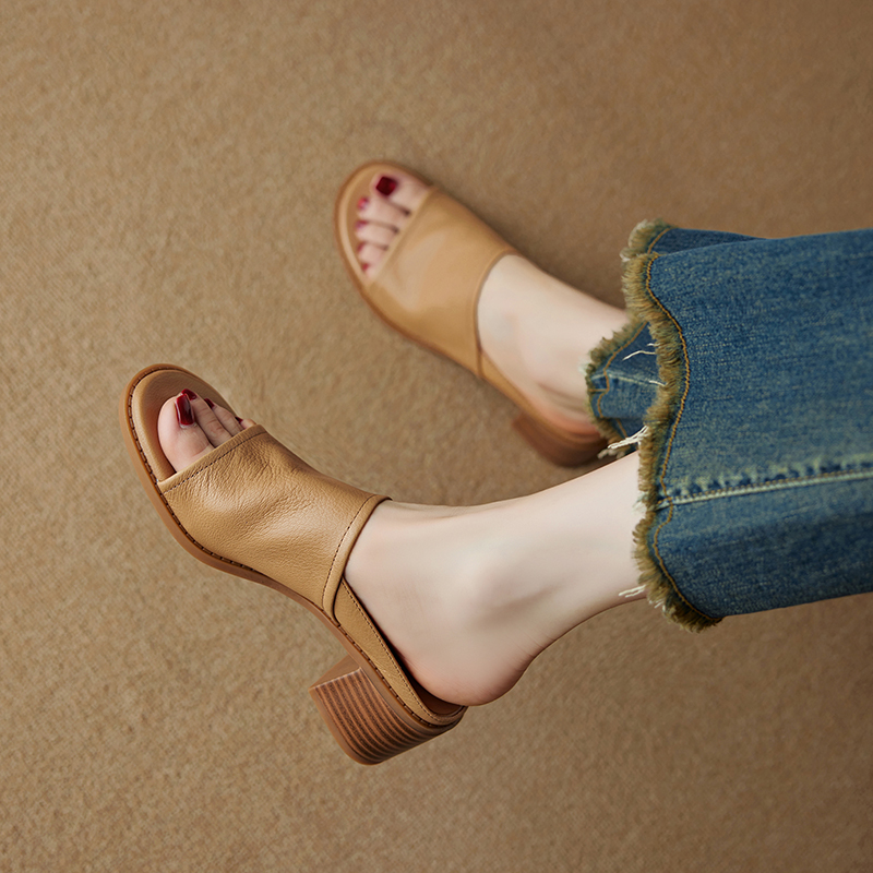 Retro High Heel Slide Sandals for Women - Genuine Leather Round Toe Open-Toe Slippers, Thick Heel, Summer 2025 Fashion Retro High Heel Slide Sandals for Women - Genuine Leather Round Toe Open-Toe Slippers, Thick Heel, Summer 2025 Fashion