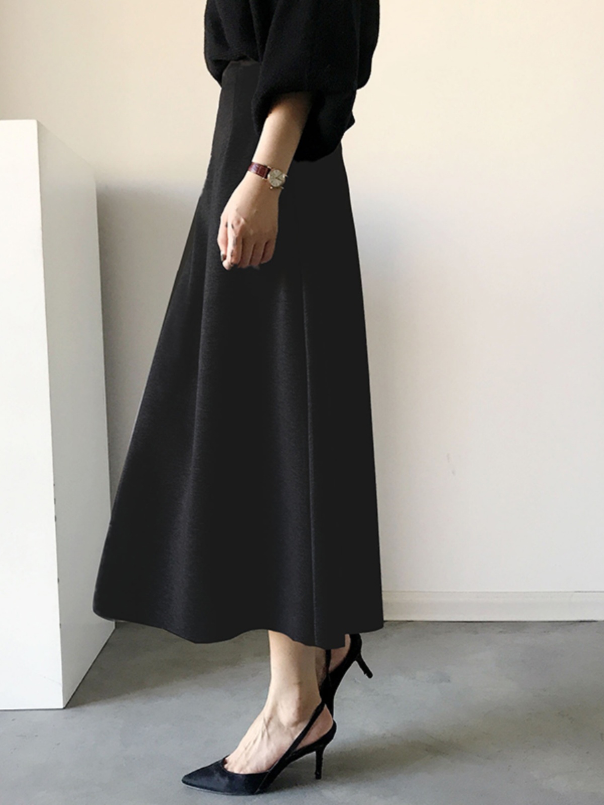 Retro High-Waisted Mid-Length A-Line Skirt for Women, Slimming Versatile Design with Zipper and Elastic Waist, Perfect for Y2K Style Retro High-Waisted Mid-Length A-Line Skirt for Women, Slimming Versatile Design with Zipper and Elastic Waist, Perfect for Y2K Style