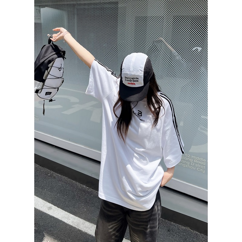 Retro Hip-Hop Color Block Spliced Short Sleeve T-Shirt for Couples - Unisex Casual Loose Fit Classic Tee Retro Hip-Hop Color Block Spliced Short Sleeve T-Shirt for Couples - Unisex Casual Loose Fit Classic Tee