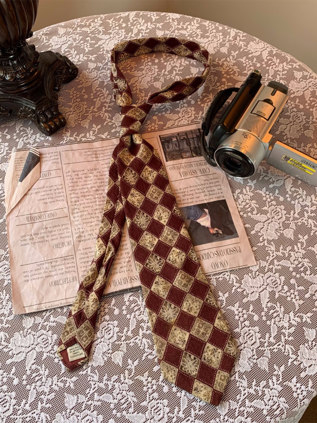 Retro Hong Kong Style Floral Long Tie 90s Wide Bow Tie Shirt Accessory for Versatile Fashion Looks Retro Hong Kong Style Floral Long Tie 90s Wide Bow Tie Shirt Accessory for Versatile Fashion Looks