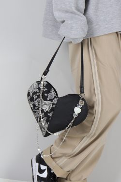 Retro Jacquard Embroidered Heart Beaded Crossbody Bag for Women - Handmade Sweet Cool Underarm Style