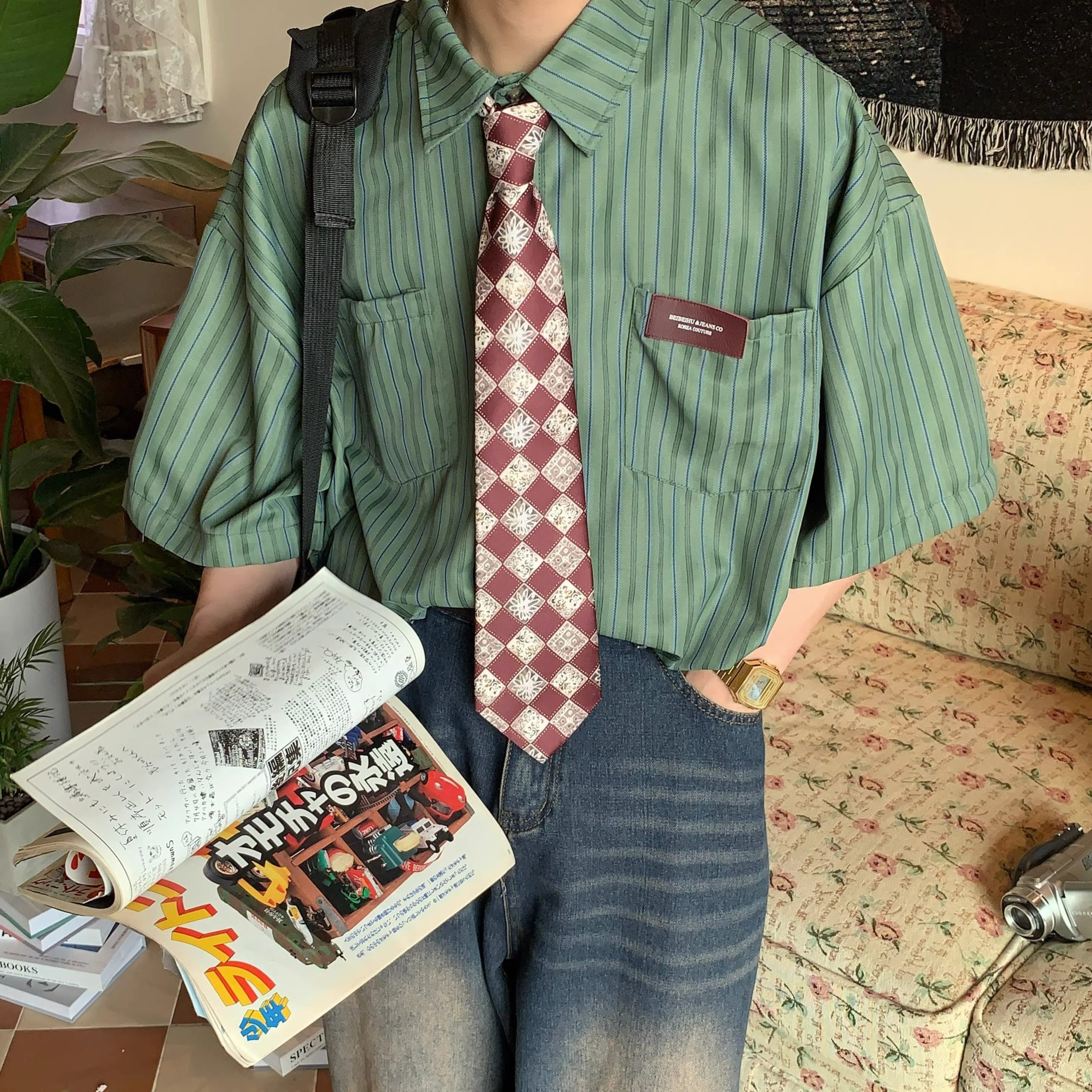 Retro Japanese-Style Vertical Striped Loose Short-Sleeve Shirt for Men and Women, Summer City Boy Aesthetic, Hong Kong Influence Retro Japanese-Style Vertical Striped Loose Short-Sleeve Shirt for Men and Women, Summer City Boy Aesthetic, Hong Kong Influence