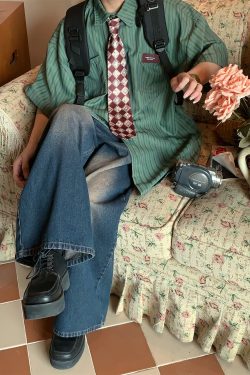 Retro Japanese-Style Vertical Striped Loose Short-Sleeve Shirt for Men and Women, Summer City Boy Aesthetic, Hong Kong Influence