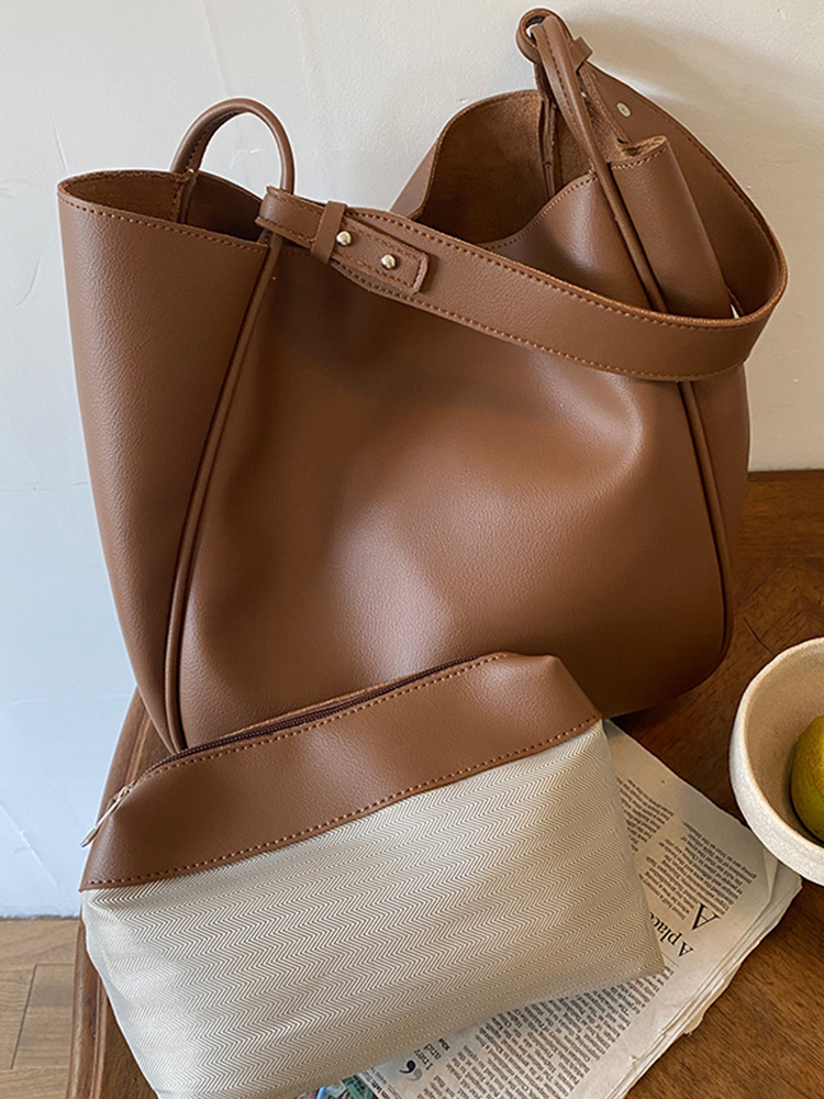 Retro 港风 Large Capacity Shoulder Tote Bag for Women - Chic Commuting Underarm Design Retro 港风 Large Capacity Shoulder Tote Bag for Women - Chic Commuting Underarm Design