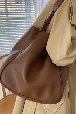 Retro 港风 Large Capacity Shoulder Tote Bag for Women - Chic Commuting Underarm Design