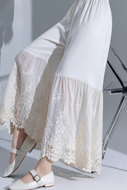 Retro Layered Qipao Wide-Leg Pants Skirt with Water-Soluble Lace Embroidery - Skin-Friendly Nine-Point Trousers for Women