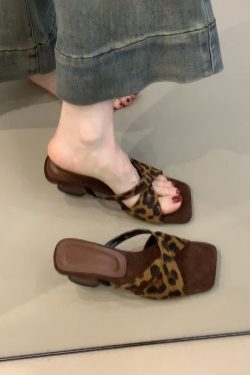 Retro Leopard Print Sheepskin High-Heeled One-Strap Sandals for Women - Summer Open-Toe Square Toe Wedge Footwear