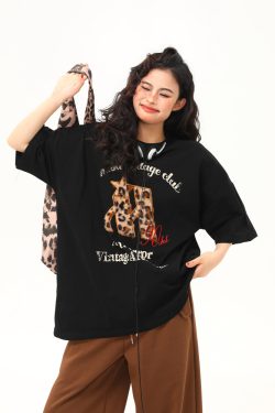 Retro Letter Patch Embroidered Short-Sleeve T-Shirt for Women - Trendy Casual Summer Top, Loose Fit, American Vintage Style