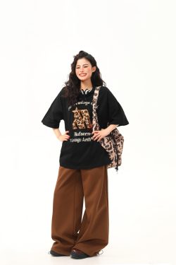 Retro Letter Patch Embroidered Short-Sleeve T-Shirt for Women - Trendy Casual Summer Top, Loose Fit, American Vintage Style