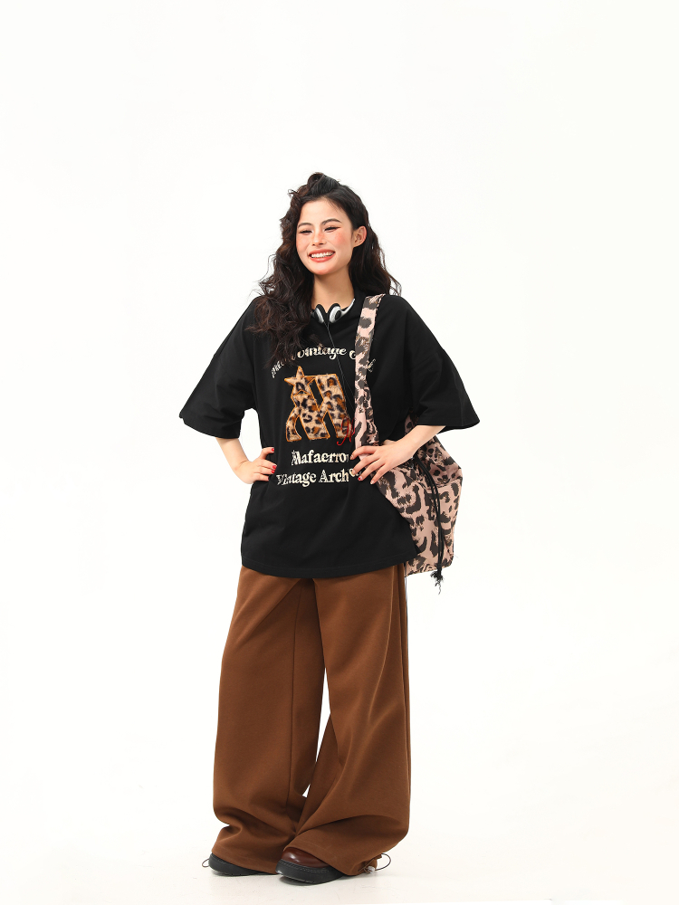 Retro Letter Patch Embroidered Short-Sleeve T-Shirt for Women - Trendy Casual Summer Top, Loose Fit, American Vintage Style Retro Letter Patch Embroidered Short-Sleeve T-Shirt for Women - Trendy Casual Summer Top, Loose Fit, American Vintage Style