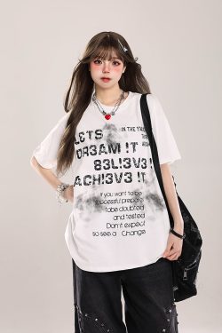 Retro Letter Print Short-Sleeve T-Shirt for Women - Casual Loose Fit, Summer 2025 Style, Vintage-Inspired Fashion