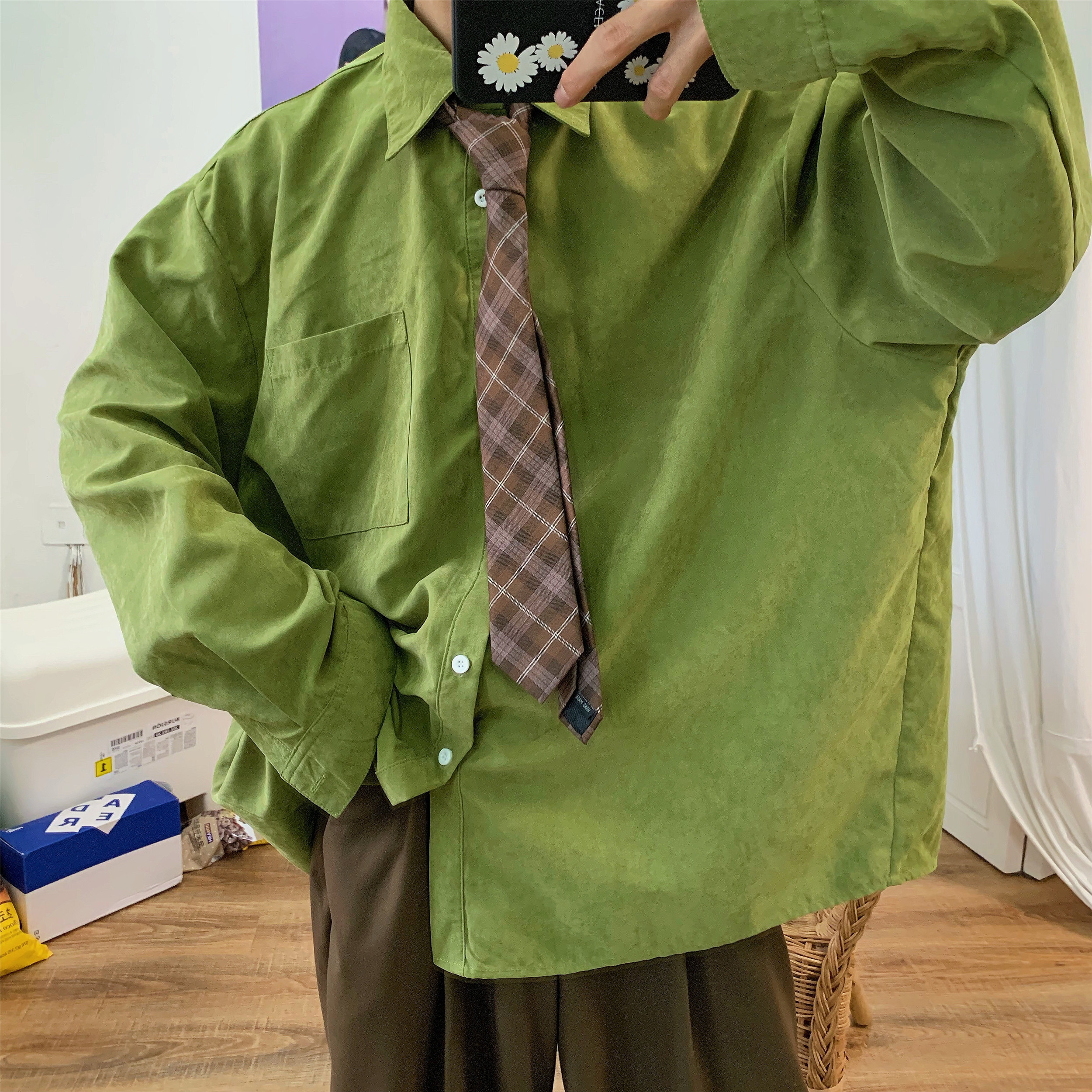 Retro Long Sleeve Shirt for Couples - Oversized Hong Kong Style Casual Top for Spring & Autumn, Korean Fashion Inspired Retro Long Sleeve Shirt for Couples - Oversized Hong Kong Style Casual Top for Spring & Autumn, Korean Fashion Inspired