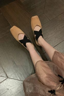 Retro Low-Heeled Ballet Shoes for Women, Cross Strap, Pig Nose, Square Toe, Shallow Mouth, Vintage Flat Shoes