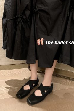 Retro Low-Heeled Ballet Shoes for Women, Cross Strap, Pig Nose, Square Toe, Shallow Mouth, Vintage Flat Shoes