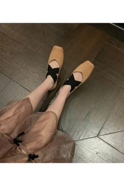 Retro Low-Heeled Ballet Shoes for Women, Cross Strap, Pig Nose, Square Toe, Shallow Mouth, Vintage Flat Shoes