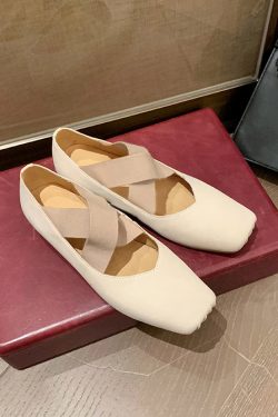 Retro Low-Heeled Ballet Shoes for Women, Cross Strap, Pig Nose, Square Toe, Shallow Mouth, Vintage Flat Shoes