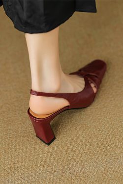 Retro Minimalist Chunky High-Heeled Sandals with Open Back - Super Comfortable Hollow Square-Toe Design for Stylish Summer Looks