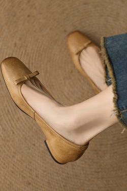 Retro Minimalist Genuine Leather Flats - Handmade Deer and Nara Cowhide Versatile Shallow Mouth Grandma Shoes for Women