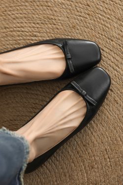 Retro Minimalist Genuine Leather Flats - Handmade Deer and Nara Cowhide Versatile Shallow Mouth Grandma Shoes for Women