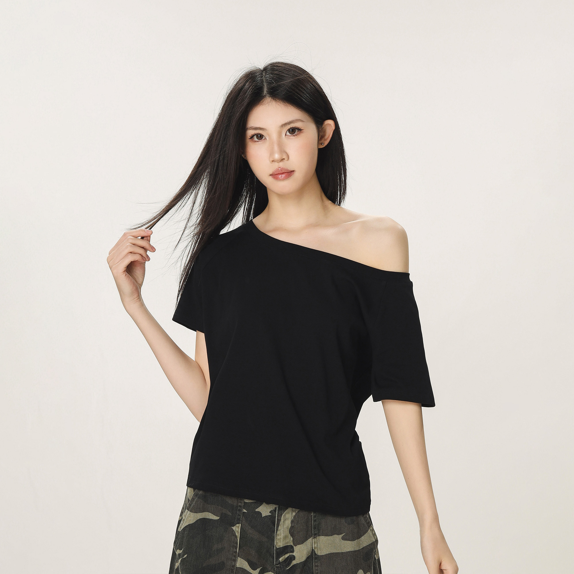 Retro Off-Shoulder T-Shirt for Women - Summer Short Sleeve Slim Fit - Unique Beautiful Hot Girl Style Retro Off-Shoulder T-Shirt for Women - Summer Short Sleeve Slim Fit - Unique Beautiful Hot Girl Style