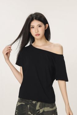 Retro Off-Shoulder T-Shirt for Women - Summer Short Sleeve Slim Fit - Unique Beautiful Hot Girl Style