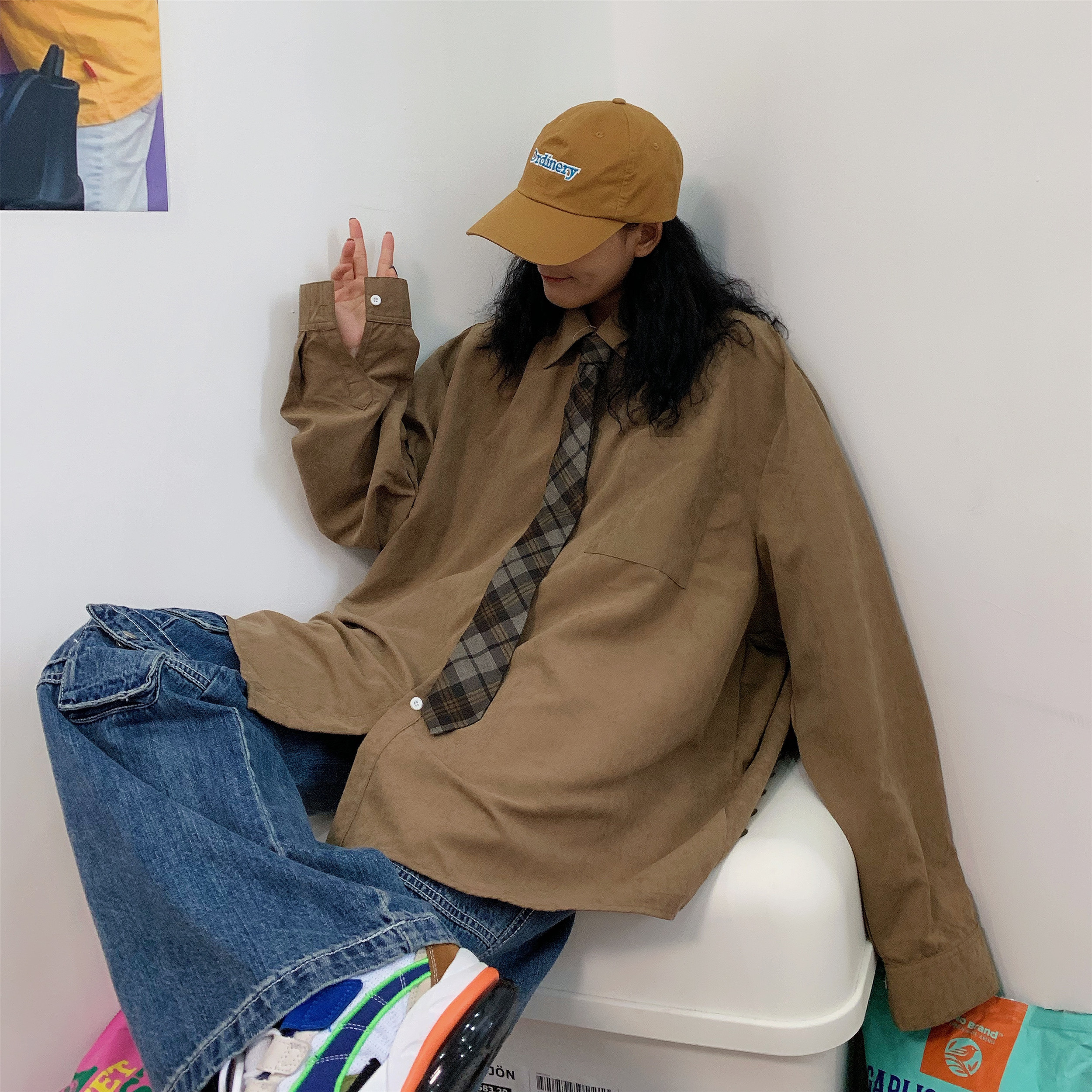 Retro Oversized Long Sleeve Shirt for Couples - Handmade Casual Korean Style Top for Spring and Autumn Retro Oversized Long Sleeve Shirt for Couples - Handmade Casual Korean Style Top for Spring and Autumn