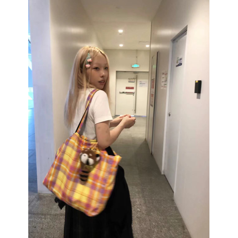 Retro Plaid Casual Canvas Tote Bag - Large Capacity Commuting Shoulder Bag for Autumn & Winter, Trendy Aesthetic Design Retro Plaid Casual Canvas Tote Bag - Large Capacity Commuting Shoulder Bag for Autumn & Winter, Trendy Aesthetic Design