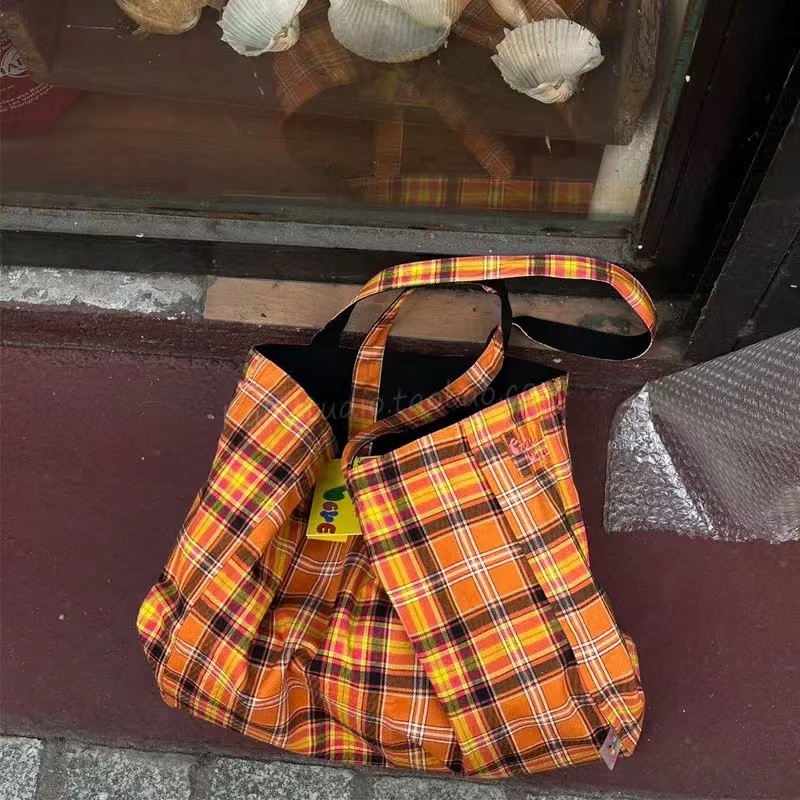 Retro Plaid Orange Tote Bag - Versatile High-Capacity Canvas Commuting Underarm Bag for Everyday Style Retro Plaid Orange Tote Bag - Versatile High-Capacity Canvas Commuting Underarm Bag for Everyday Style