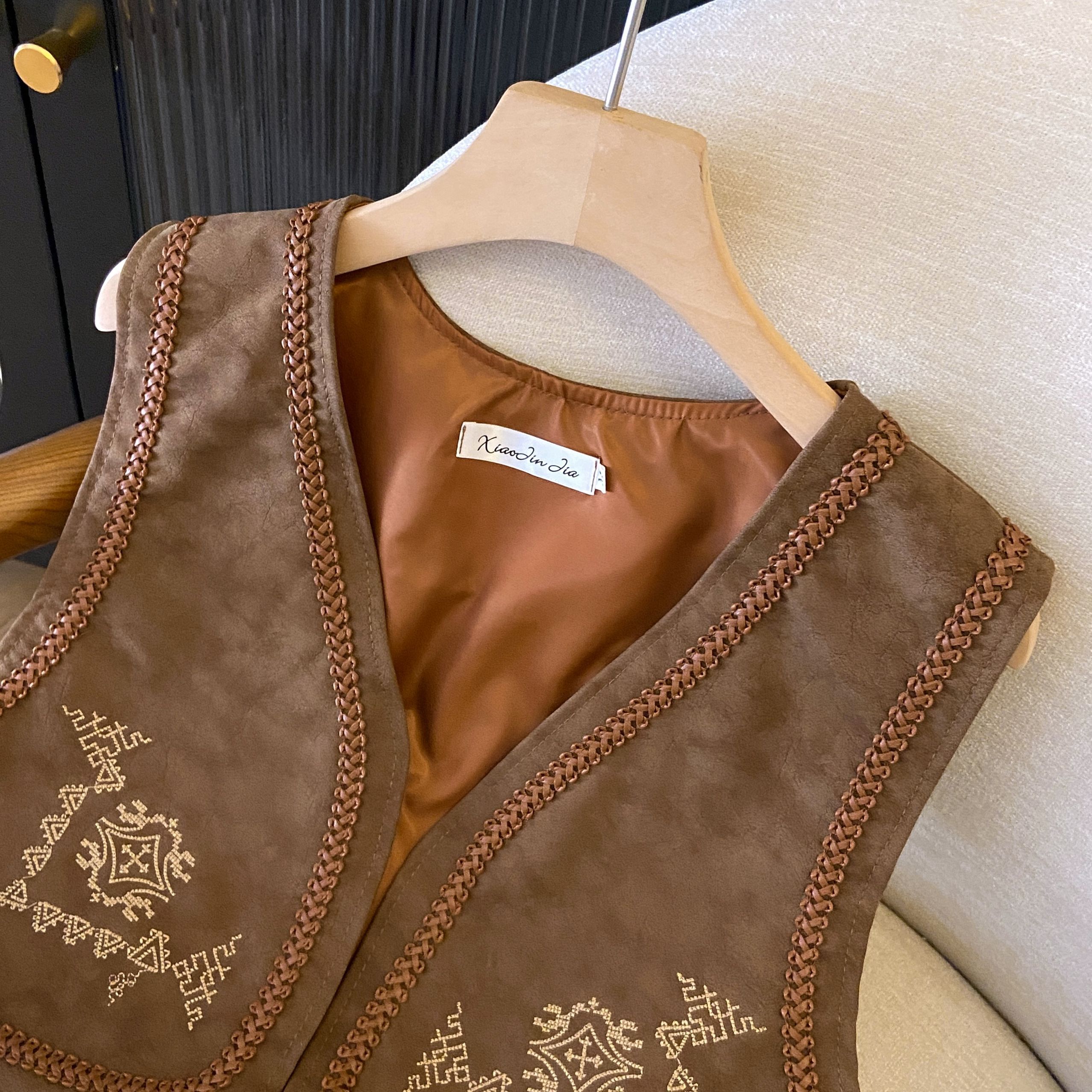 Retro PU Leather Embroidered Tassel Vest Jacket for Women - Loose Short Layered Style for Travel, Inspired by Hong Kong and Xinjiang Retro PU Leather Embroidered Tassel Vest Jacket for Women - Loose Short Layered Style for Travel, Inspired by Hong Kong and Xinjiang